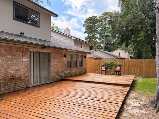 3227 Glade Springs Drive, Houston, TX 77339