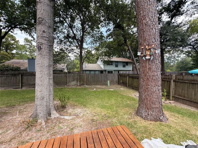 3227 Glade Springs Drive, Houston, TX 77339