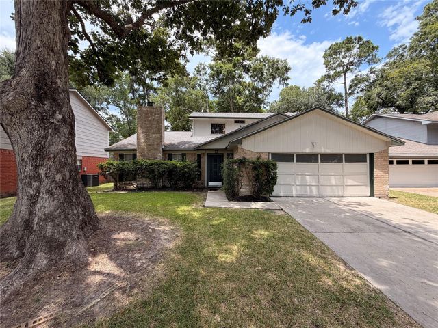 3227 Glade Springs Drive, Houston, TX 77339