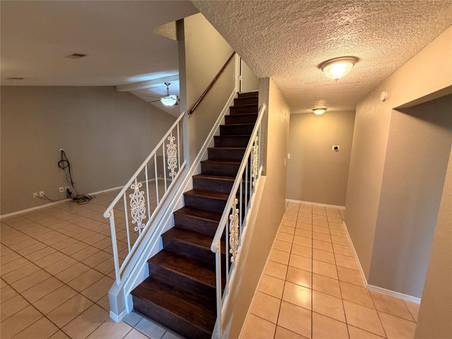 3227 Glade Springs Drive, Houston, TX 77339