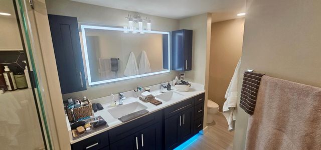 1881 79th St Cswy Causeway, Miami Beach, FL 33141