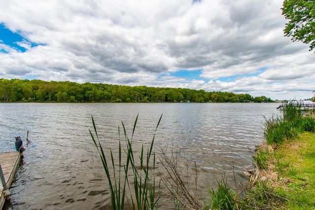 N4973 Spearhead TRAIL, Juneau, WI 53039