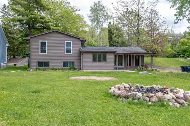 N4973 Spearhead TRAIL, Juneau, WI 53039