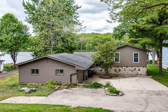 N4973 Spearhead TRAIL, Juneau, WI 53039