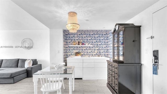 1100 W Ave 409 409, Miami Beach, FL 33139