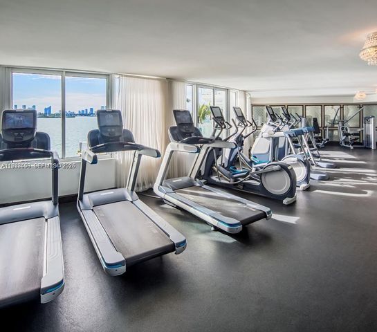 1100 W Ave 409 409, Miami Beach, FL 33139