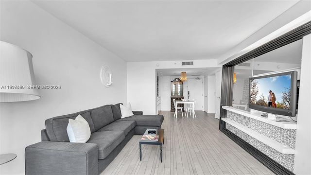 1100 W Ave 409 409, Miami Beach, FL 33139