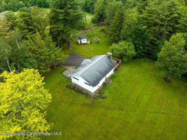 21 Nauvoo Road, Windham, NY 12496