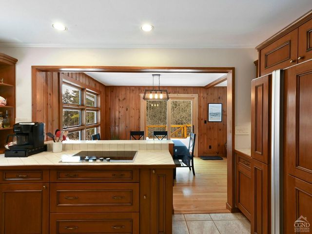 21 Nauvoo Road, Windham, NY 12496
