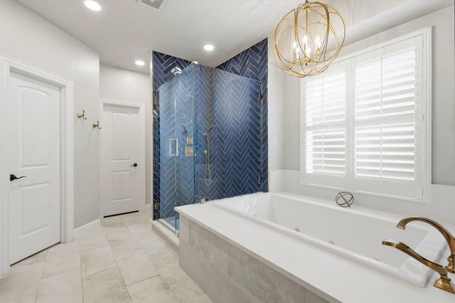 944 Spring Creek Drive, Grapevine, TX 76051