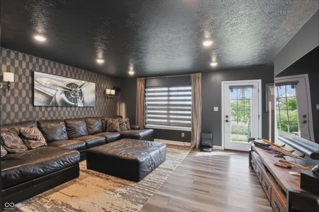7256 Zanesville, Carmel, IN 46033