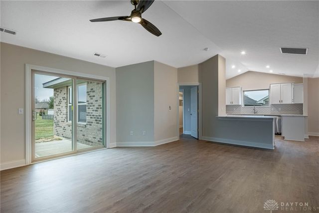 2220 Tandem Drive, Xenia, OH 45385