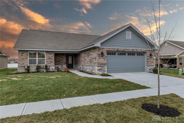 2220 Tandem Drive, Xenia, OH 45385