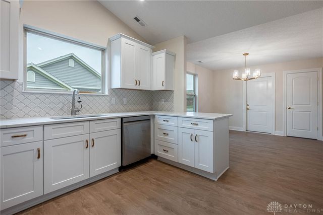 2220 Tandem Drive, Xenia, OH 45385