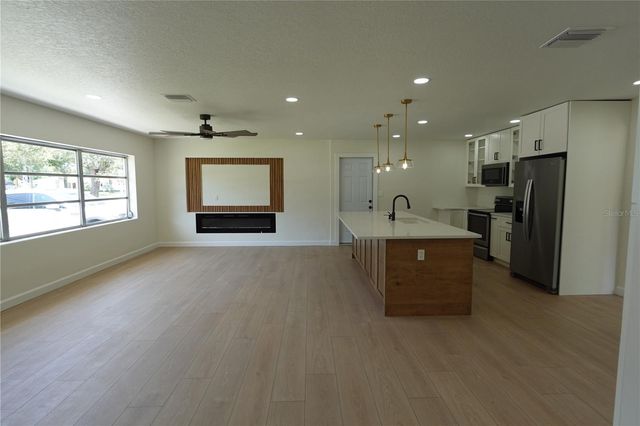 5 S HERCULES AVENUE, Clearwater, FL 33765