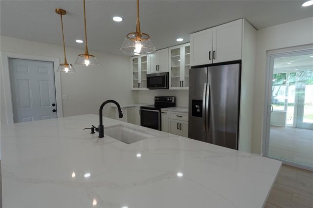5 S HERCULES AVENUE, Clearwater, FL 33765