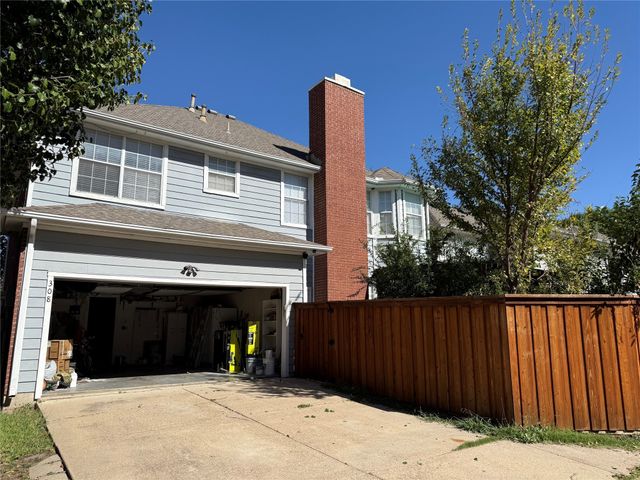 308 Santa Fe Trail, Irving, TX 75063