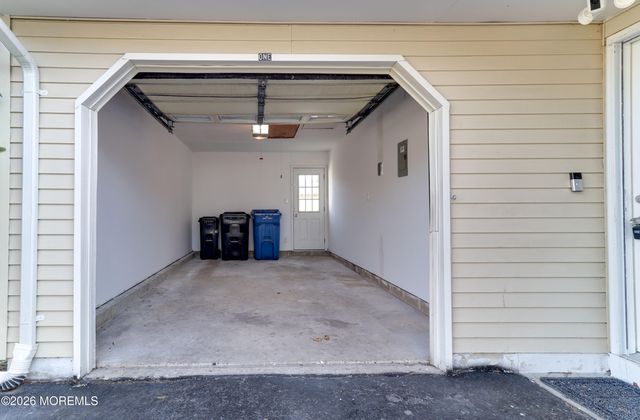 1 Whitecap Way, Brick, NJ 08723