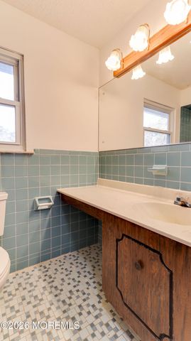 1 Whitecap Way, Brick, NJ 08723