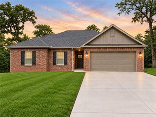 34 Woodbridge Drive, Bella Vista, AR 72714