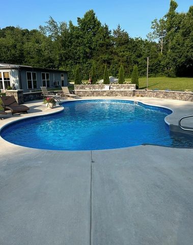 6081 Buck Mountain Rd, Cookeville, TN 38506