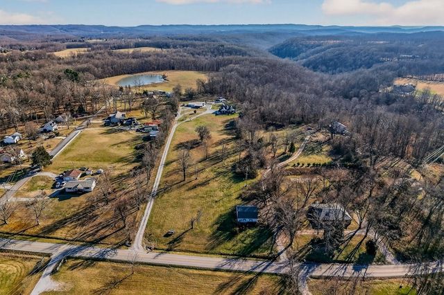 6081 Buck Mountain Rd, Cookeville, TN 38506