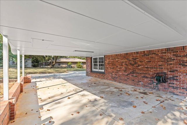 808 S S Ouida St, Enterprise, AL 36330