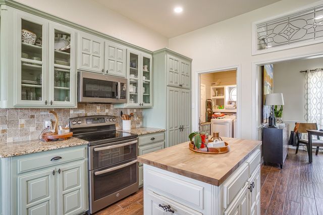 162 Lakeview Drive, Aledo, TX 76008