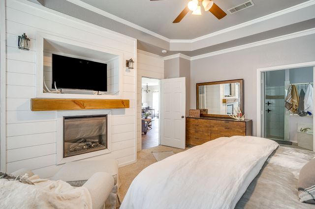 162 Lakeview Drive, Aledo, TX 76008