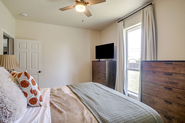 162 Lakeview Drive, Aledo, TX 76008