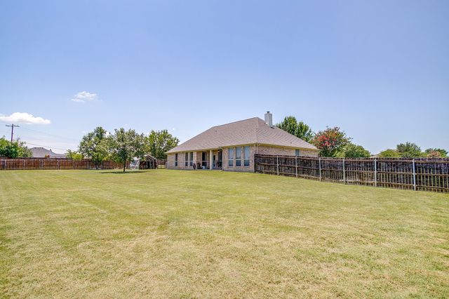162 Lakeview Drive, Aledo, TX 76008