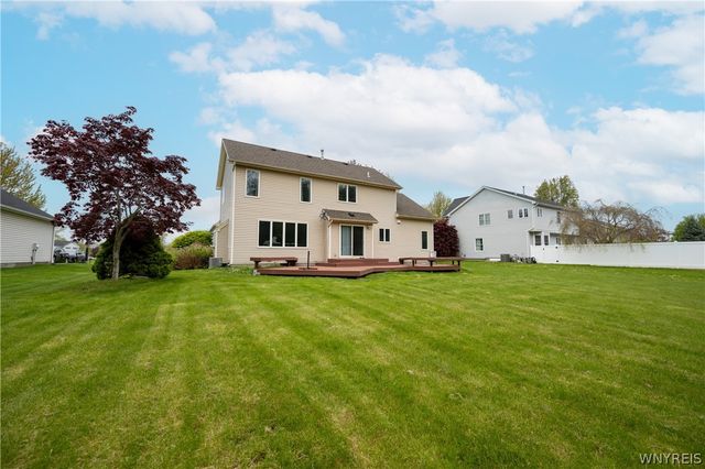 162 Torrey Pine Drive, Greece, NY 14612