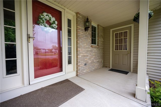 162 Torrey Pine Drive, Greece, NY 14612