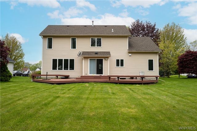 162 Torrey Pine Drive, Greece, NY 14612