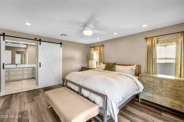 2530 E OREGON Avenue, Phoenix, AZ 85016