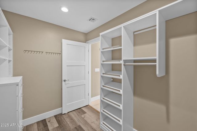 2530 E OREGON Avenue, Phoenix, AZ 85016