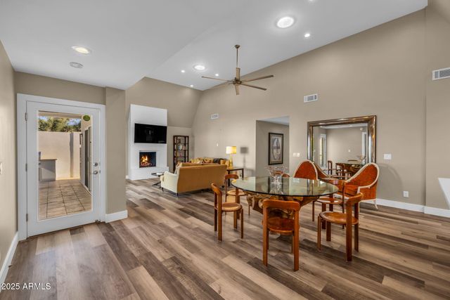 2530 E OREGON Avenue, Phoenix, AZ 85016