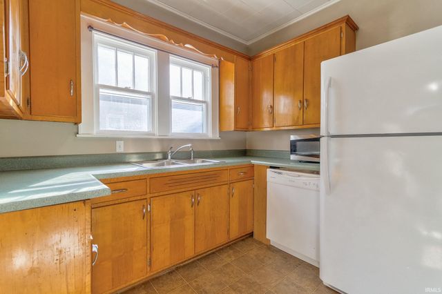 621 9th Street, Tell City, IN 47586