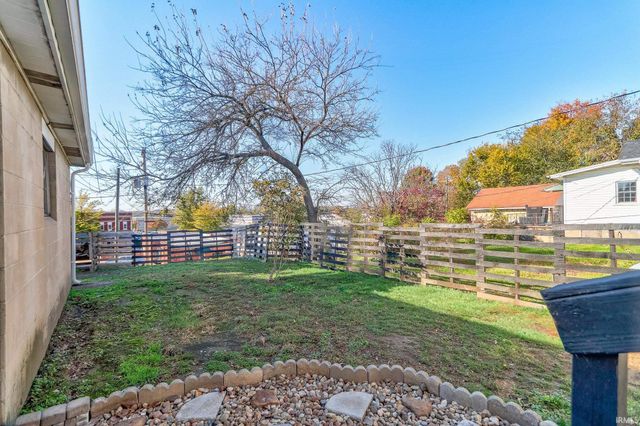 621 9th Street, Tell City, IN 47586