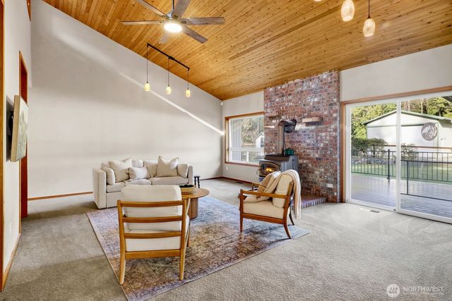 4584 Anderson Road, Blaine, WA 98230