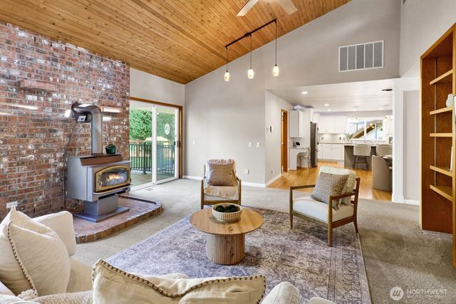 4584 Anderson Road, Blaine, WA 98230