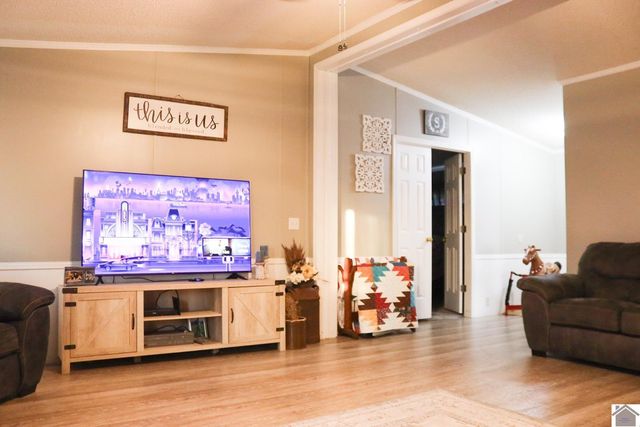 3093 State Route 564, Mayfield, KY 42066