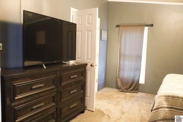 3093 State Route 564, Mayfield, KY 42066