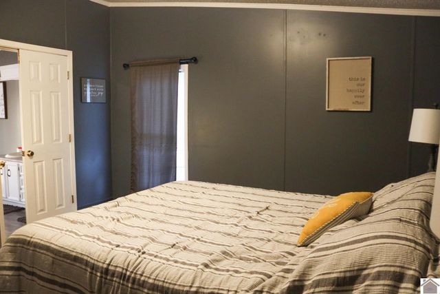 3093 State Route 564, Mayfield, KY 42066