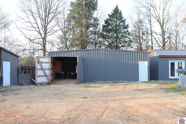 3093 State Route 564, Mayfield, KY 42066