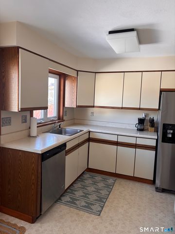 34 Brightwater Road, East Lyme, CT 06357