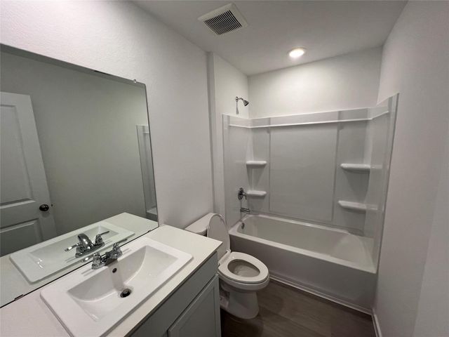 20027 Iron Winds Street, Crosby, TX 77532