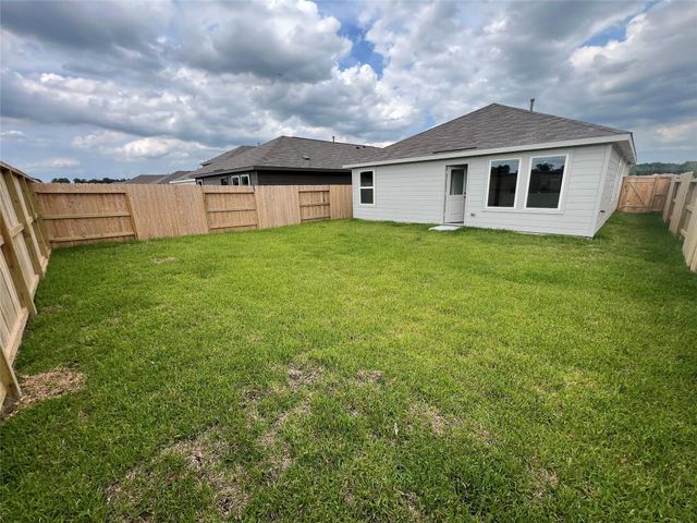 20027 Iron Winds Street, Crosby, TX 77532