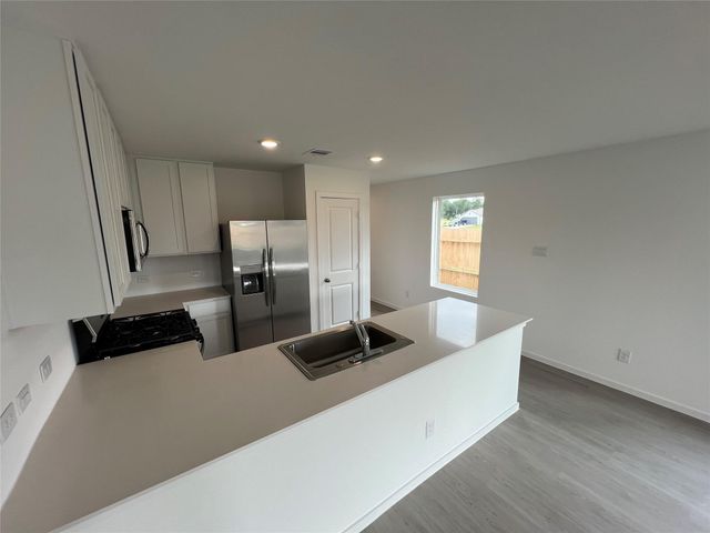 20027 Iron Winds Street, Crosby, TX 77532