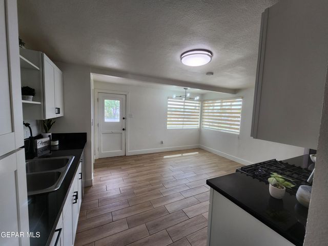 1130 MARLOW Road, El Paso, TX 79905